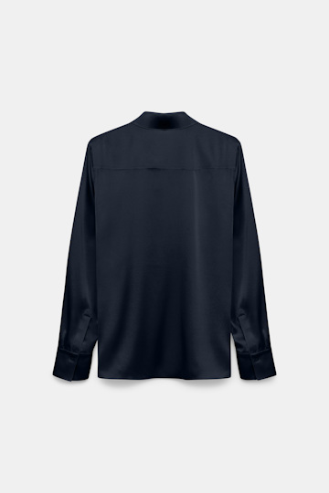 Dorothee Schumacher Bluse aus Seiden-Stretch Satin dark navy