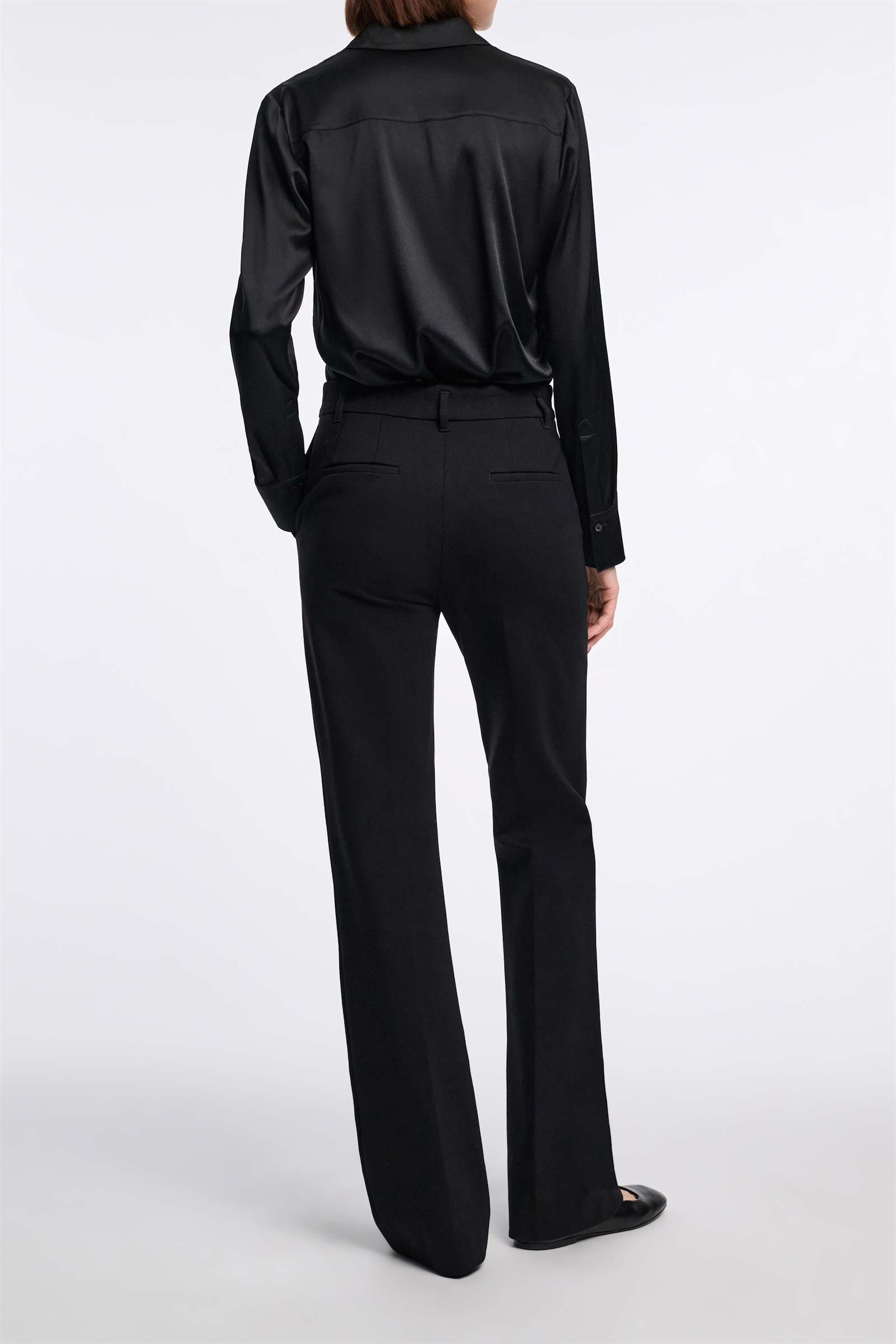 Dorothee Schumacher Bluse aus Seiden-Stretch Satin pure black