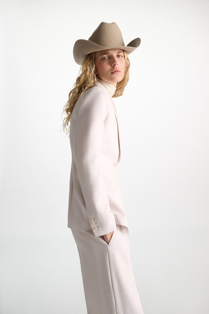 Dorothee Schumacher Felted wool hat light greige Model Detail View