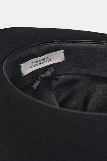 Dorothee Schumacher Felted wool hat pure black Product Detail View